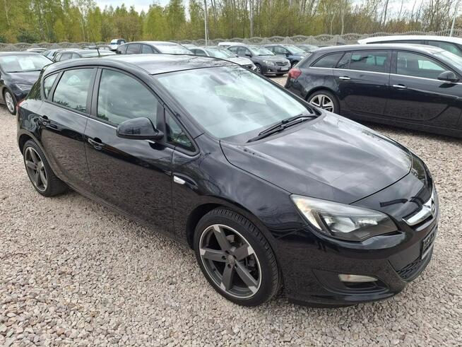 Opel Astra *Lift* 1.4 100 km Skóra Felgi 18"