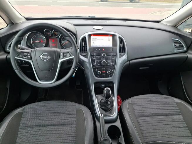 Opel Astra *Lift* 1.4 100 km Skóra Felgi 18"