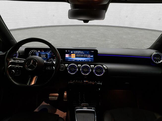 MERCEDES-BENZ E 220d