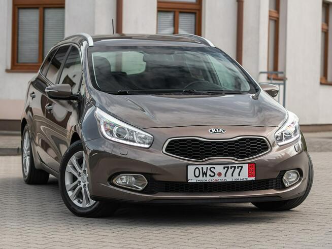 Kia Cee'd 1.6CRDi 128KM ! Navi Kamera Xenon ! Opłacona ! Zadbana !