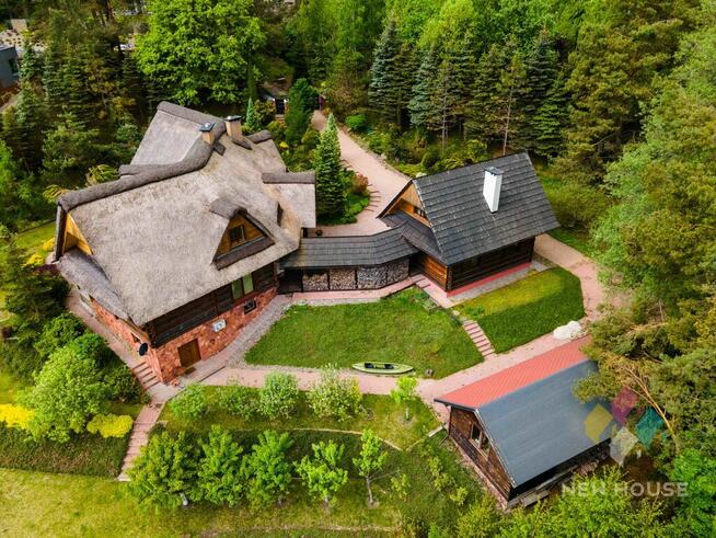 Prestiżowy i ponadczasowy dom nad rozlewiskiem