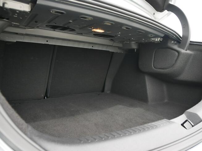 Renault Megane FL 1.3TCe 140KM Eu6 Sedan Limited Gwarancja fabr -Krajowy -Full LED
