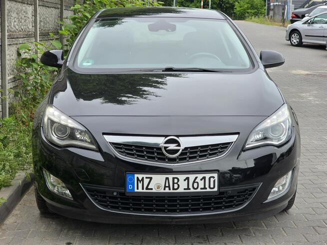 Opel Astra 1.6 COSMO. AUTOMAT. BENZYNA. FuLL Opcja. Przebieg: 77.440. JEDYNY TAKI