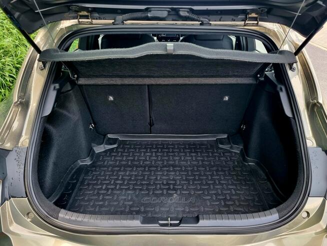 Toyota Corolla 1Wł Hybryda FULL LED Serwis Kamera Climatronic Bluetooth Gwarancja