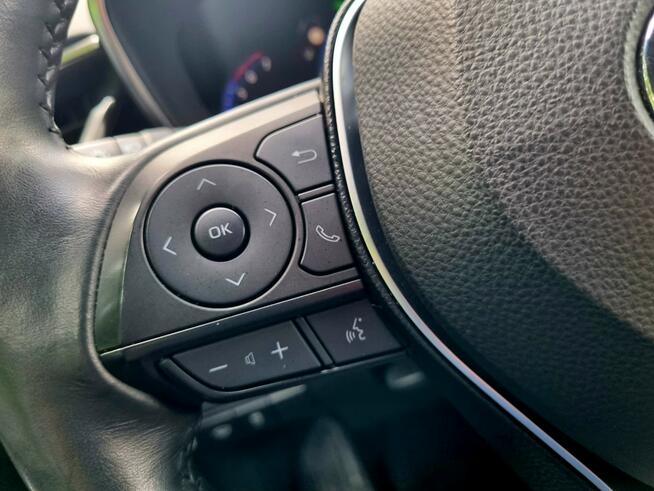 Toyota Corolla 1Wł Hybryda FULL LED Serwis Kamera Climatronic Bluetooth Gwarancja