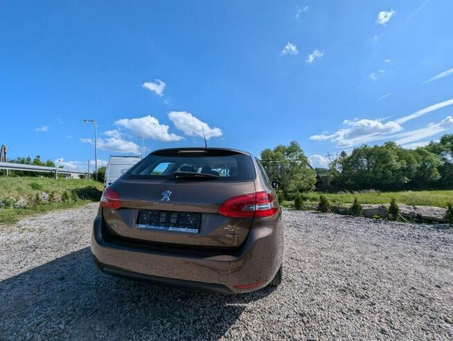 Peugeot 308 1,6 diesel, czujniki parkowania