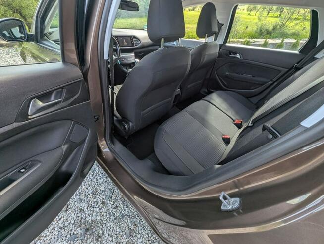 Peugeot 308 1,6 diesel, czujniki parkowania