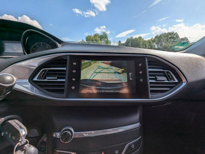 Peugeot 308 1,6 diesel, czujniki parkowania
