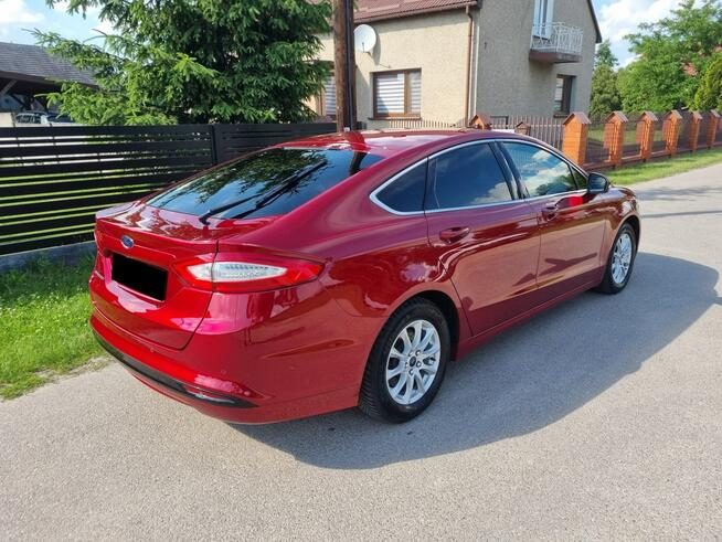 Ford Mondeo 2.0TDCI Titanium / Ruby red / Kamera / 2xPDC / Super Stan / Serwis ASO