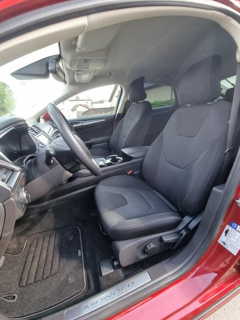 Ford Mondeo 2.0TDCI Titanium / Ruby red / Kamera / 2xPDC / Super Stan / Serwis ASO