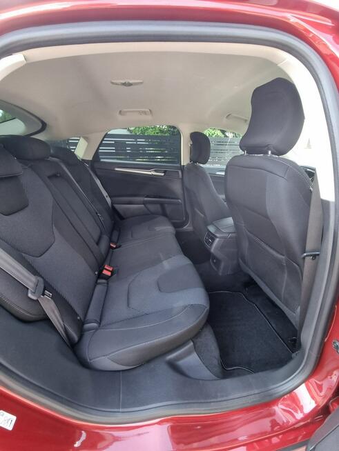 Ford Mondeo 2.0TDCI Titanium / Ruby red / Kamera / 2xPDC / Super Stan / Serwis ASO