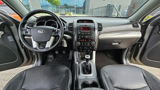 Kia Sorento 2,0 CRDi 150Km Xenon Skóra Grzana Klimatronik Kamera Panorama Dach