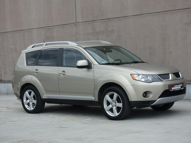 Mitsubishi Outlander 2.4 Ben.170KM/4X4/7-Os./Alcantara/Nagłośnienie Rockford Fosgate