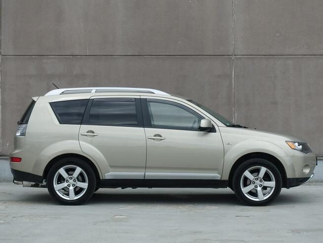 Mitsubishi Outlander 2.4 Ben.170KM/4X4/7-Os./Alcantara/Nagłośnienie Rockford Fosgate