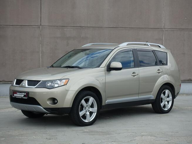 Mitsubishi Outlander 2.4 Ben.170KM/4X4/7-Os./Alcantara/Nagłośnienie Rockford Fosgate