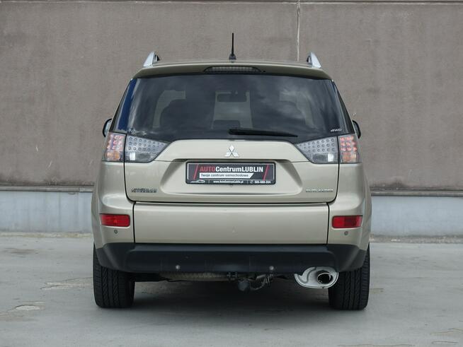 Mitsubishi Outlander 2.4 Ben.170KM/4X4/7-Os./Alcantara/Nagłośnienie Rockford Fosgate