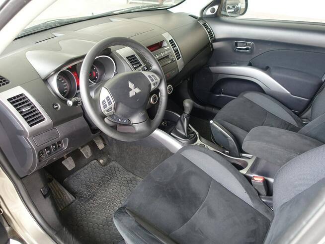 Mitsubishi Outlander 2.4 Ben.170KM/4X4/7-Os./Alcantara/Nagłośnienie Rockford Fosgate