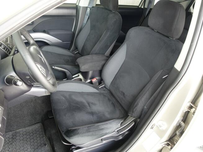 Mitsubishi Outlander 2.4 Ben.170KM/4X4/7-Os./Alcantara/Nagłośnienie Rockford Fosgate
