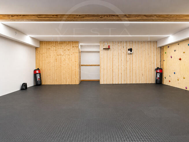 Lokal Użytkowy na Sprzedaż | 64,18 m² |
