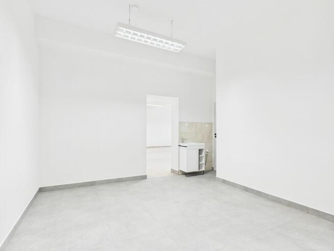 Lokal usługowo-biurowy 160 m² | Centrum Jabłonki
