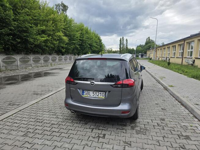 Rodzinny- 7 osobowy Opel zafira C