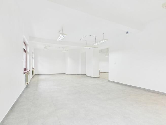 Lokal usługowo-biurowy 160 m² | Centrum Jabłonki