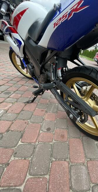 Honda cbr125r