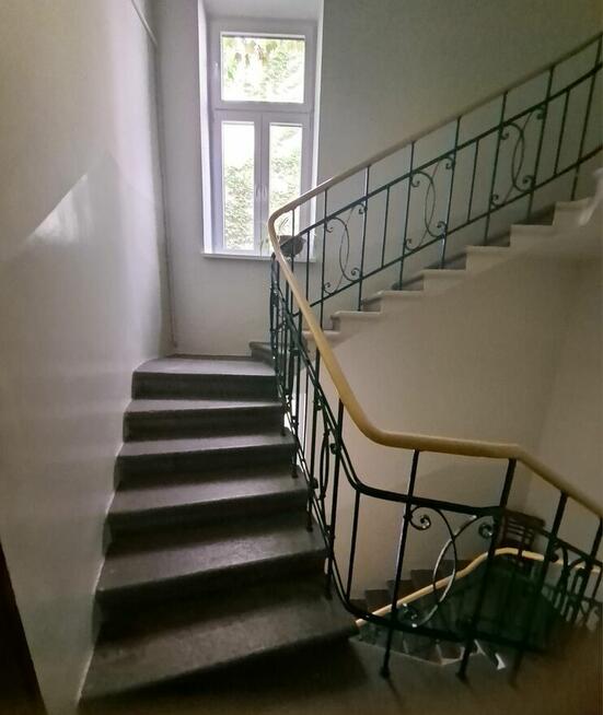 Ul. Lea: wynajmę przestronny lokal na biuro (70m2)
