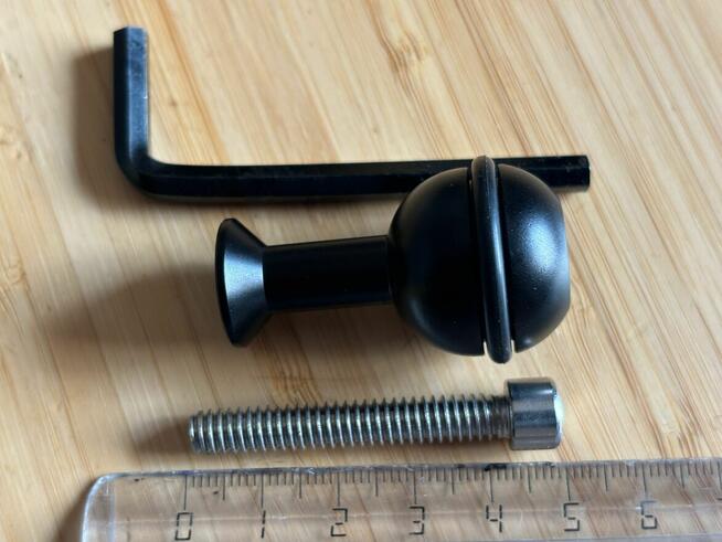 Uchwyt kulowy (ball mount) do latarek + śruba + inbus