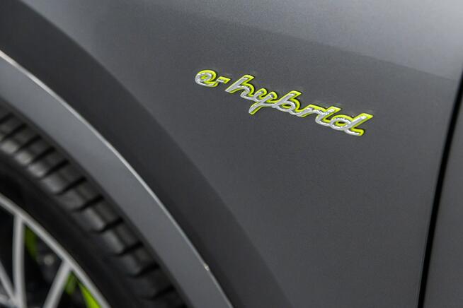 Porsche Cayenne Turbo Turbo S E-Hybrid 680KM. Gwarancja 09.2027. Specyfikacja 1.086 mln.
