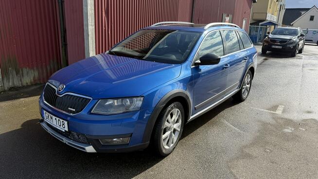 Škoda Superb Scout 2.0tsi 184KM automat 4x4 ledy skóry panorama max wers. 1.r.gwara