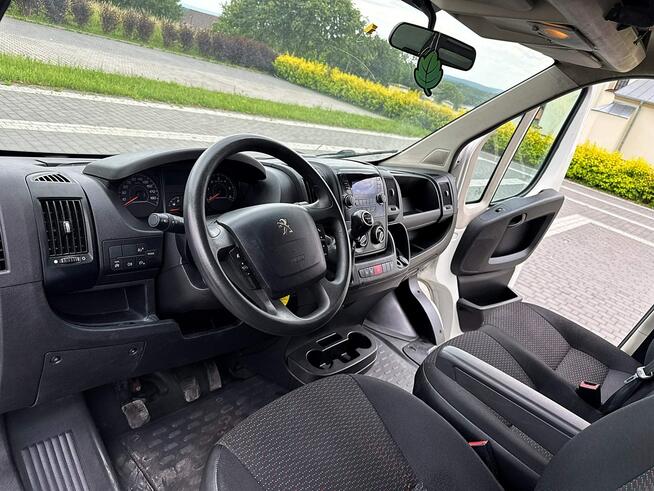 Peugeot Boxer 2,2 D 165KM Klima Tempomat Kontener 4,2m ładowność 1200KG