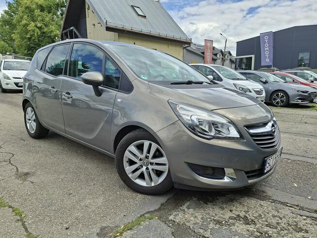 Opel Meriva Klimatyzacja, Podgrz. fotele + kierownica, Bluetooth, Hak, 2 kpl. kół