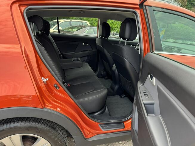 Kia Sportage 2.0-DOHC-163KM-AUTOMAT-Bezwypadkowy-Serwis-Klima-Navi-Ksenon-Led-PDC