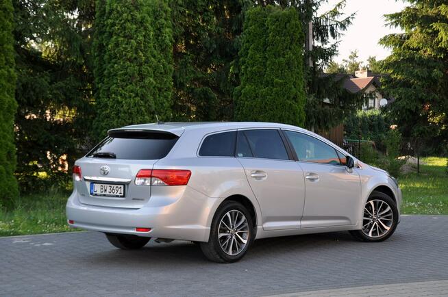 Toyota Avensis 2.0D-4D(124KM)*Lift*Led*Navi*Kamera*Klimatronik*Chrom*I Wł*Alu 17"ASO