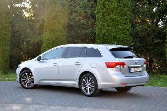 Toyota Avensis 2.0D-4D(124KM)*Lift*Led*Navi*Kamera*Klimatronik*Chrom*I Wł*Alu 17"ASO