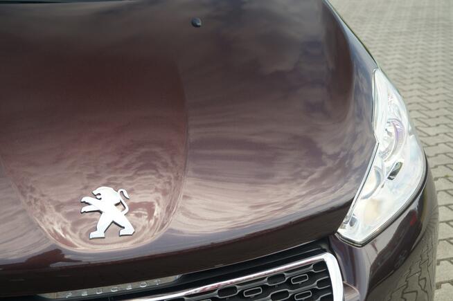 Peugeot 208 1,2 82 KM MOCNO DOINWESTOWANY ZADBANY TYLKO 99 TYS. KM.