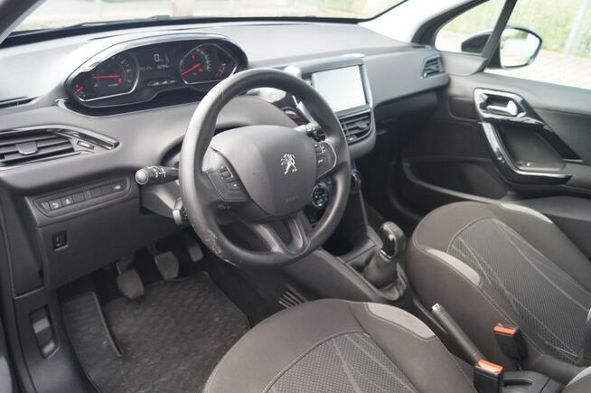 Peugeot 208 1,2 82 KM MOCNO DOINWESTOWANY ZADBANY TYLKO 99 TYS. KM.