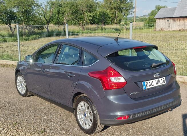 Ford Focus 1.6 benz 125km stary silnik TITANIUM bezwypadkowy ładny z Niemiec FV