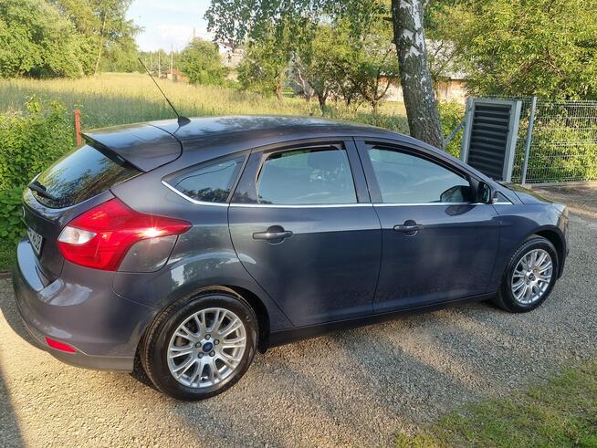Ford Focus 1.6 benz 125km stary silnik TITANIUM bezwypadkowy ładny z Niemiec FV