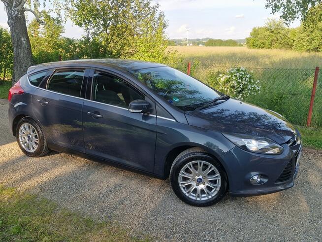 Ford Focus 1.6 benz 125km stary silnik TITANIUM bezwypadkowy ładny z Niemiec FV