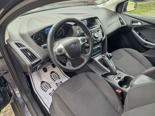 Ford Focus 1.6 benz 125km stary silnik TITANIUM bezwypadkowy ładny z Niemiec FV