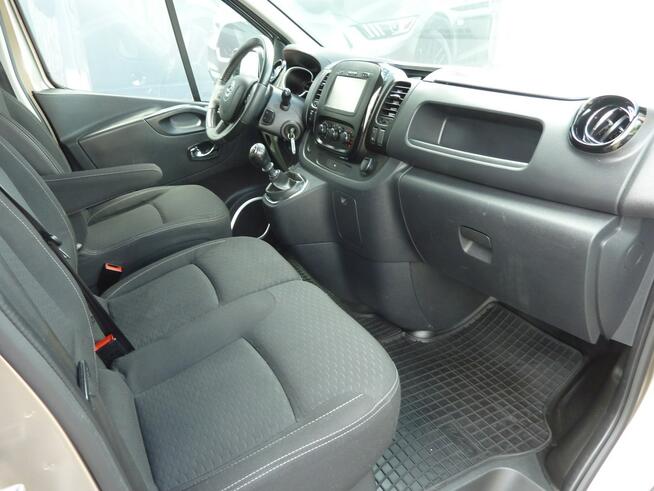 Opel Vivaro 1.6DCI BRYGADÓWKA*DOKA*6 Osób*Navi*Klimatyzacja*PDC*Hak*Niski Przebieg