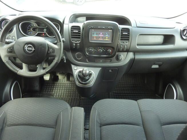 Opel Vivaro 1.6DCI BRYGADÓWKA*DOKA*6 Osób*Navi*Klimatyzacja*PDC*Hak*Niski Przebieg