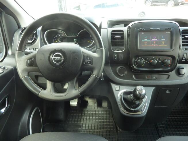 Opel Vivaro 1.6DCI BRYGADÓWKA*DOKA*6 Osób*Navi*Klimatyzacja*PDC*Hak*Niski Przebieg