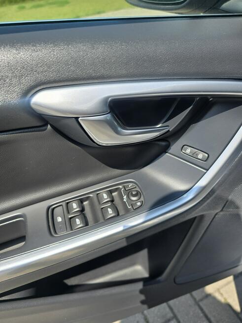 Volvo V60 2,0hdi Serwis.Automat.Navigacja.Podg.Fotele.Tempomat.OKAZJA