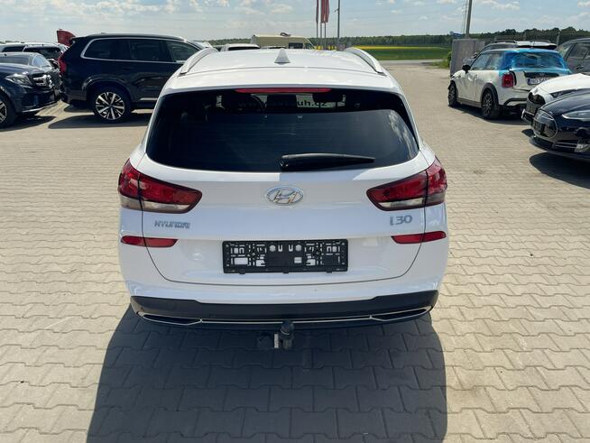 Hyundai i30 1.5l LED HAK Kamera Podgrzewanie Klimatronik