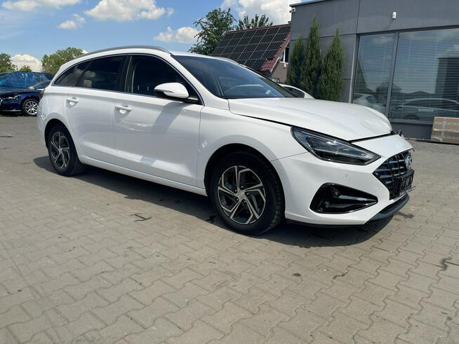 Hyundai i30 1.5l LED HAK Kamera Podgrzewanie Klimatronik
