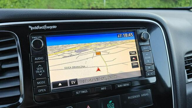 Mitsubishi Outlander ELEKTYK + Benzyna Napęd 4×4 skóra kamera cofania