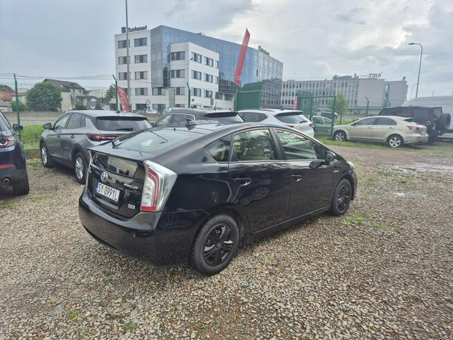 Toyota Prius Polski Salon silnik przebieg 60 tys km